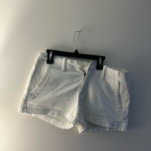 American Eagle Shortie Super Strech White Shorts